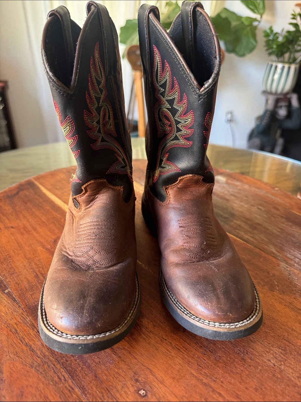 Youth Justin Brown & Black Western Pull-On Boots with Red Accent Stitching